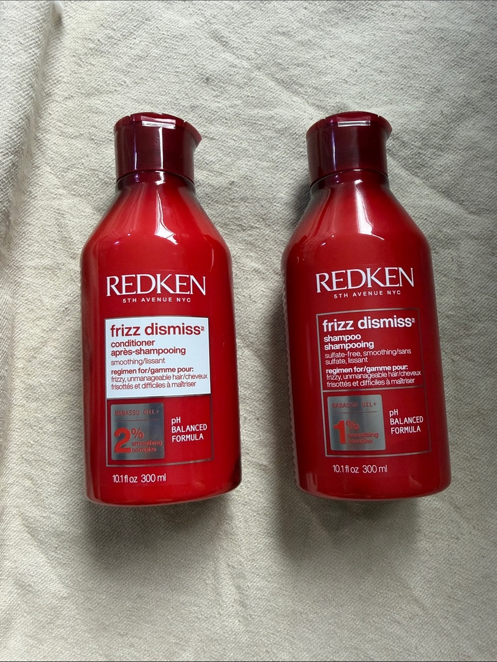 Redken Frizz Dismiss Shampoo & Conditioner Set - Red
